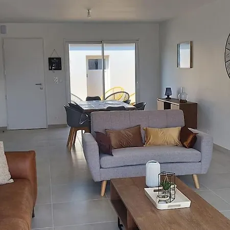 Maison 3 Chbres 3 Etoiles St Gilles X De Vie בית נופש *