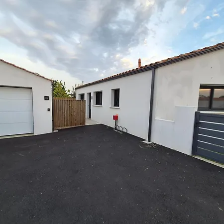 בית נופש Maison 3 Chbres 3 Etoiles St Gilles X De Vie *