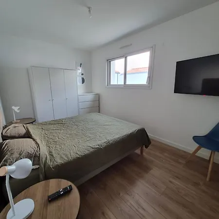 Maison 3 Chbres 3 Etoiles St Gilles X De Vie בית נופש
