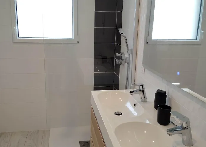 Maison 3 Chbres 3 Etoiles St Gilles X De Vie